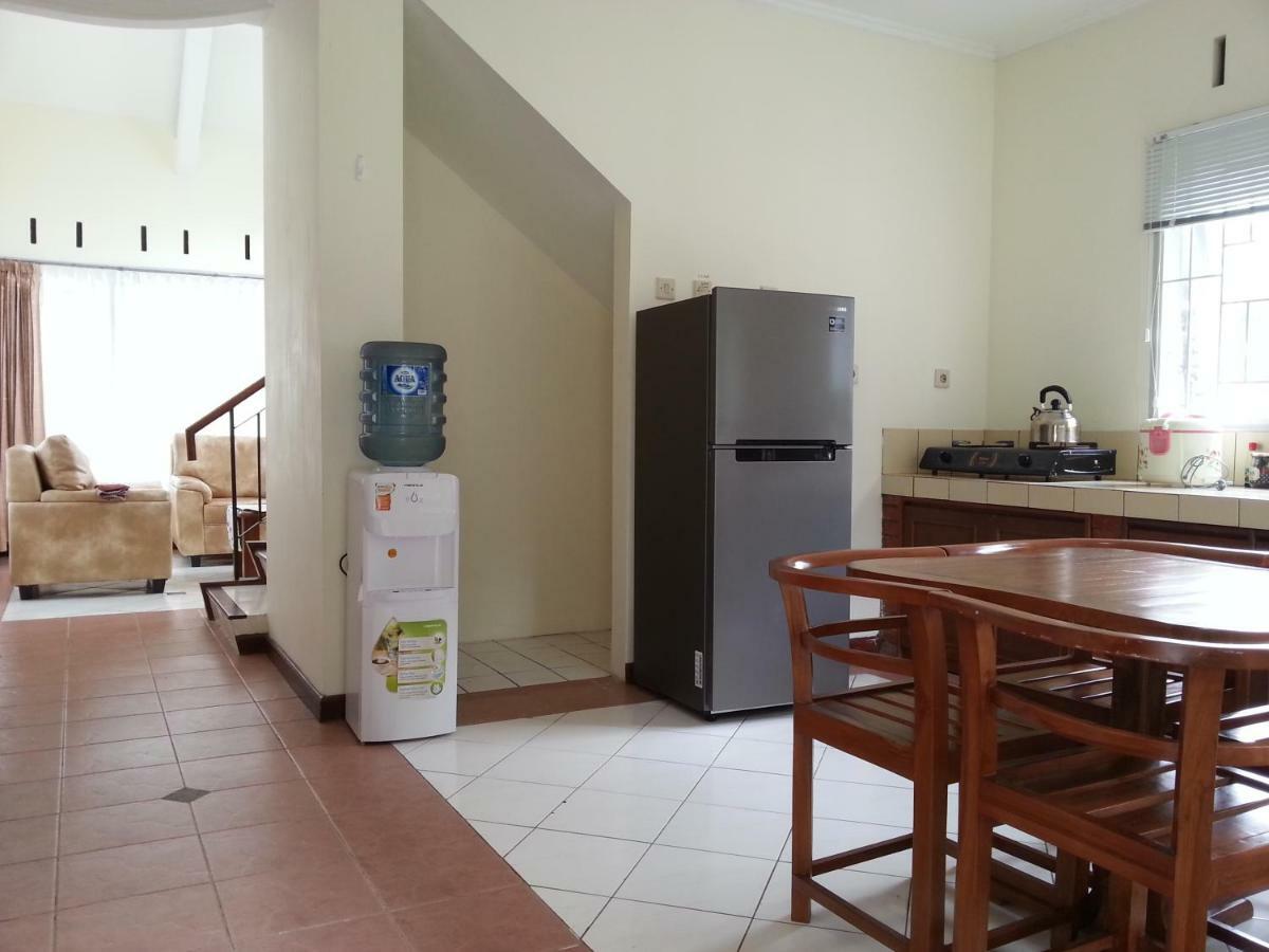 Villa 5Cemara เล็มบัง ภายนอก รูปภาพ