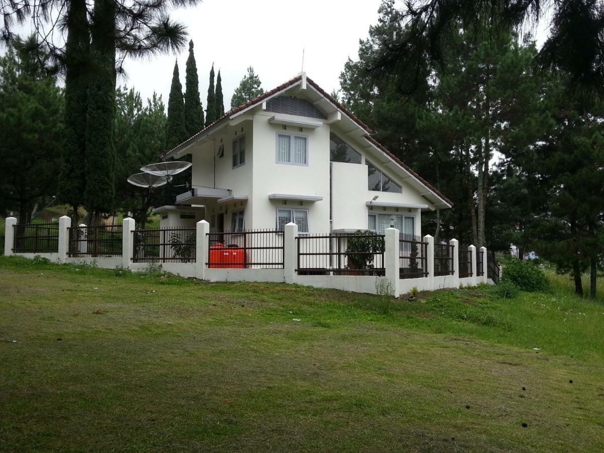 Villa 5Cemara เล็มบัง ภายนอก รูปภาพ