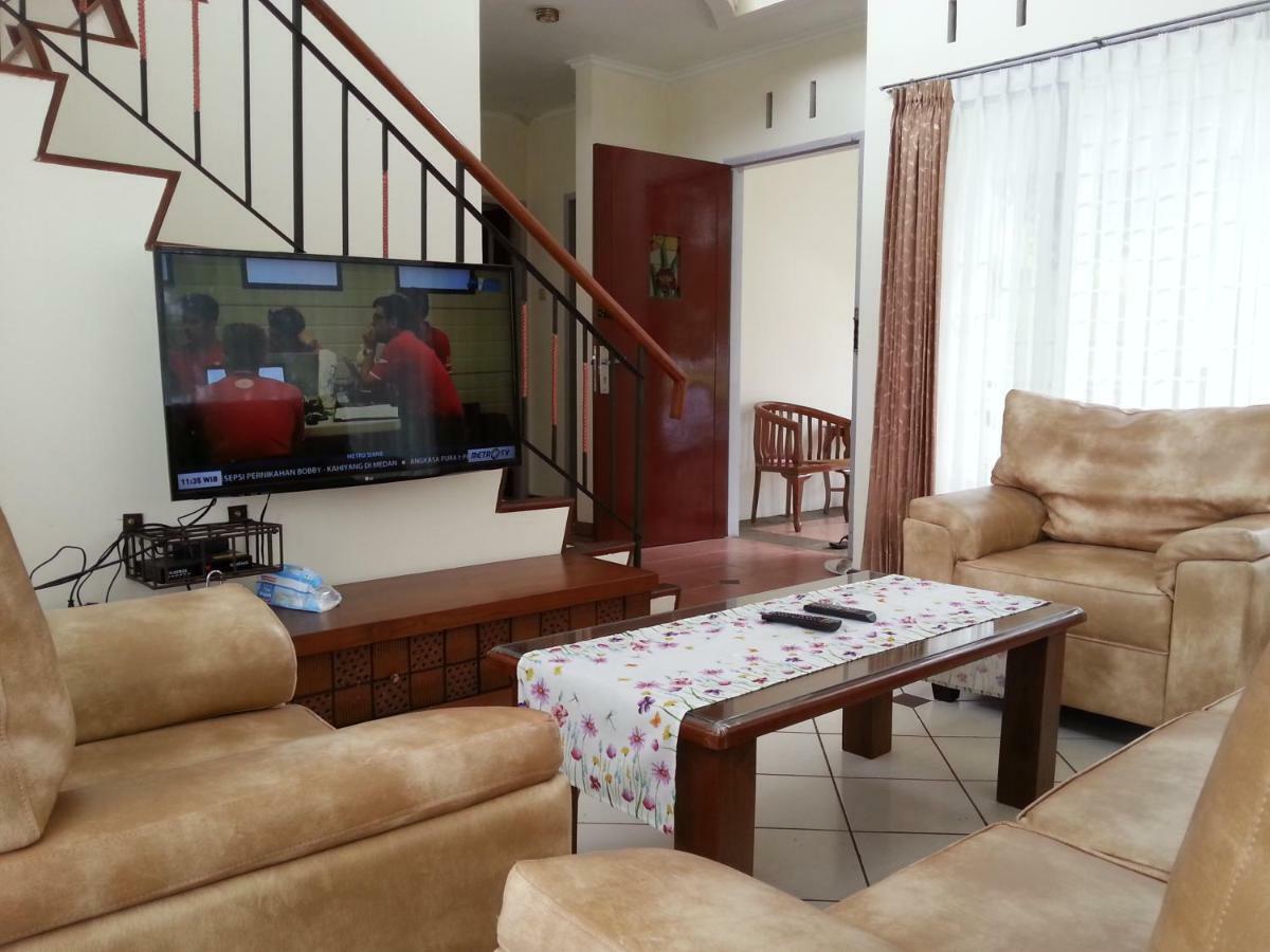 Villa 5Cemara เล็มบัง ภายนอก รูปภาพ